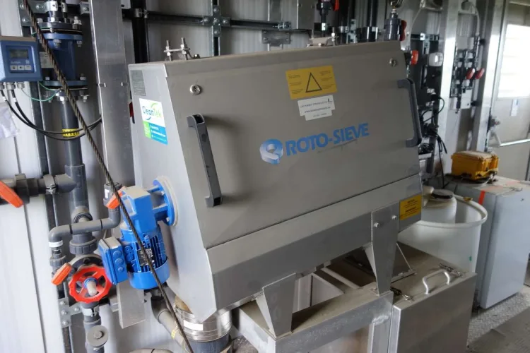 Photo #100 of CANADA NORTH GROUP/ CAMCORP STRUCTURES LTD - LARGE RECEIVERSHIP AUCTION OF A MAJOR CAMP STRUCTURES & SERVICES COMPANY, FEATURING: LATE-MODEL CONSTRUCTION/ERECTION EQUIPMENT & MODULAR/SKIDDED CAMP TRAILERS