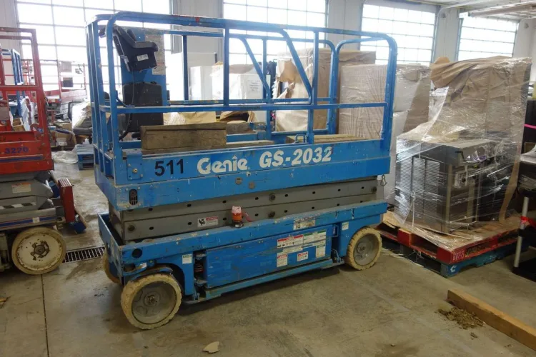 Photo #110 of CANADA NORTH GROUP/ CAMCORP STRUCTURES LTD - LARGE RECEIVERSHIP AUCTION OF A MAJOR CAMP STRUCTURES & SERVICES COMPANY, FEATURING: LATE-MODEL CONSTRUCTION/ERECTION EQUIPMENT & MODULAR/SKIDDED CAMP TRAILERS