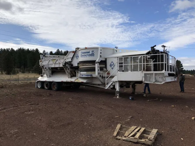 Photo #4 of NEWPAC FIBRE - LARGE/SMALL SAWMILL, FEATURING: LATE-MODEL WOOD PROCESSING/LOGGING EQUIPMENT