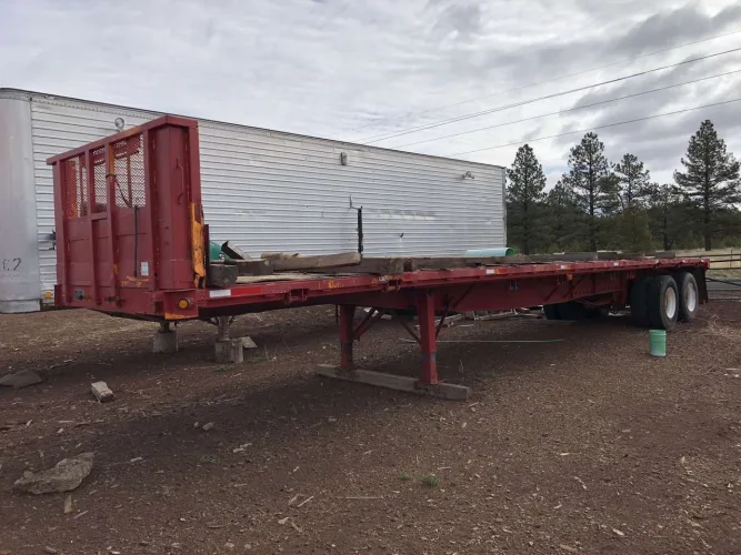 Photo #6 of NEWPAC FIBRE - LARGE/SMALL SAWMILL, FEATURING: LATE-MODEL WOOD PROCESSING/LOGGING EQUIPMENT