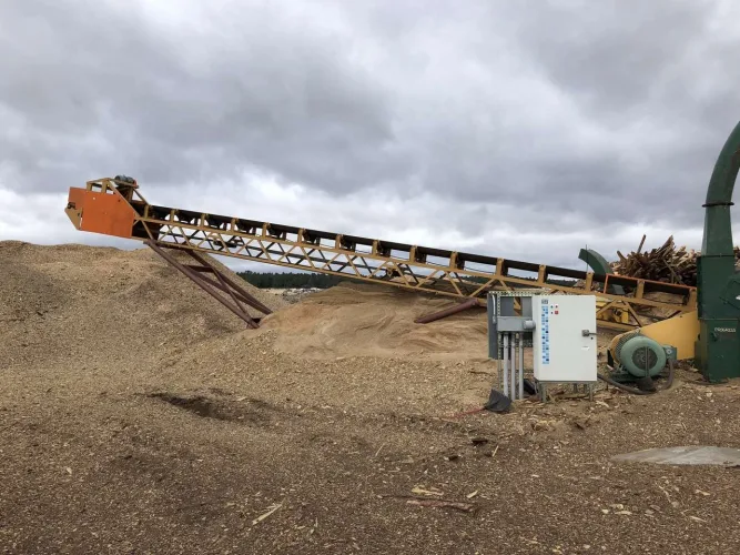 Photo #18 of NEWPAC FIBRE - LARGE/SMALL SAWMILL, FEATURING: LATE-MODEL WOOD PROCESSING/LOGGING EQUIPMENT
