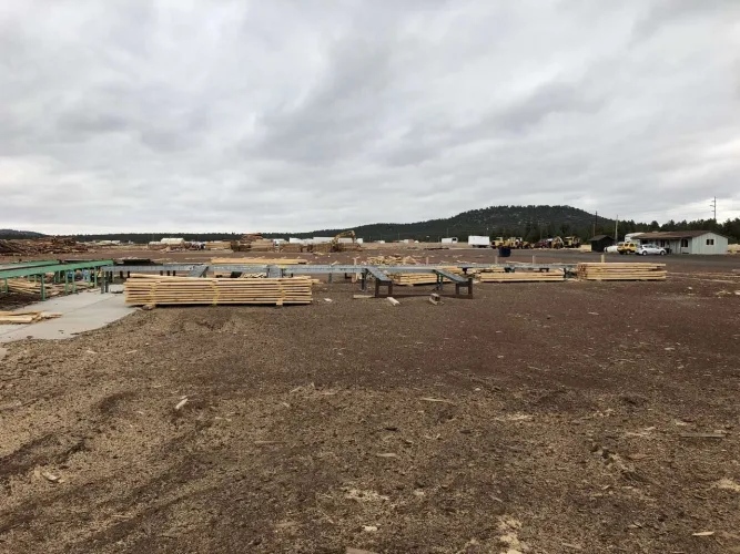 Photo #24 of NEWPAC FIBRE - LARGE/SMALL SAWMILL, FEATURING: LATE-MODEL WOOD PROCESSING/LOGGING EQUIPMENT
