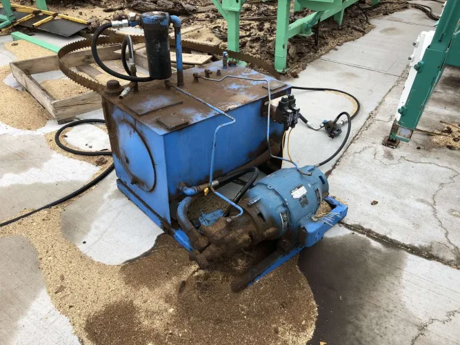 Photo #32 of NEWPAC FIBRE - LARGE/SMALL SAWMILL, FEATURING: LATE-MODEL WOOD PROCESSING/LOGGING EQUIPMENT