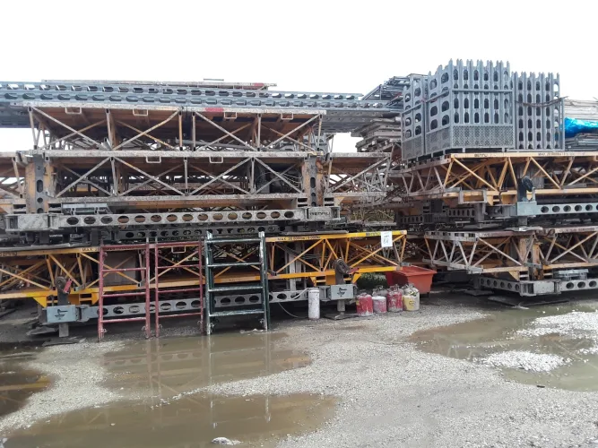 Photo #7 of S&D MASONRY & LEGACY UNDERGROUND AUCTION, FEATURING: (10+) LARGE CEMENT PIPES, BENNU POWER SCAFFOLDING, (3) CHEVY PICKUPS, (3) PETTIBONE TELESCOPING FORKLIFTS, CEMENT SAWS & MIXERS & MUCH MORE.