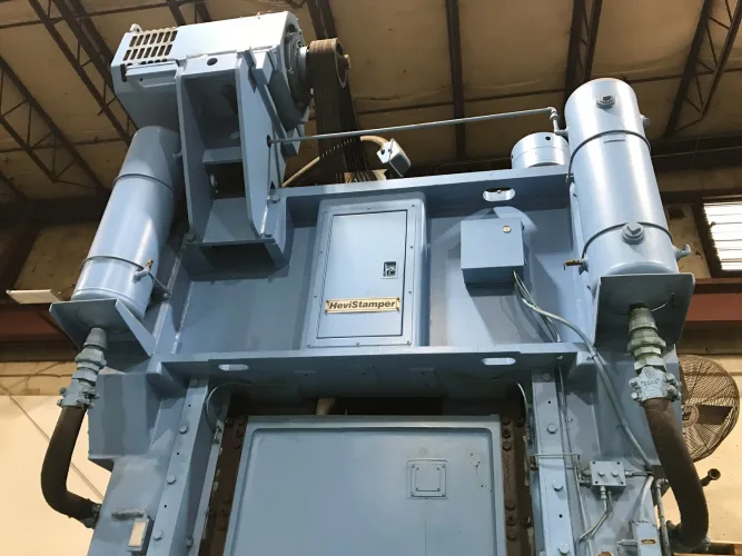 Photo #5 of (1990) 300 TON MINSTER HEVISTAMPER STRAIGHT SIDE DOUBLE CRANK VARI-SPEED PRESS & 16,000LB MINSTER SERVO FEED LINE & AIDA GAP FRAME 225-TON PRESS