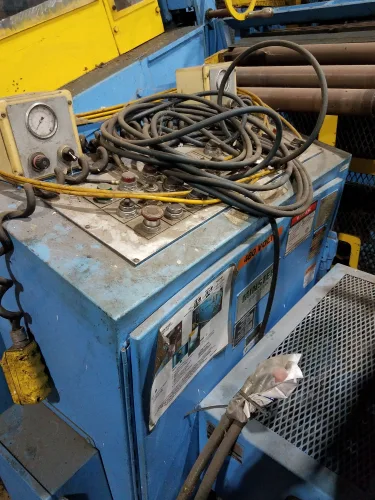Photo #14 of (1990) 300 TON MINSTER HEVISTAMPER STRAIGHT SIDE DOUBLE CRANK VARI-SPEED PRESS & 16,000LB MINSTER SERVO FEED LINE & AIDA GAP FRAME 225-TON PRESS