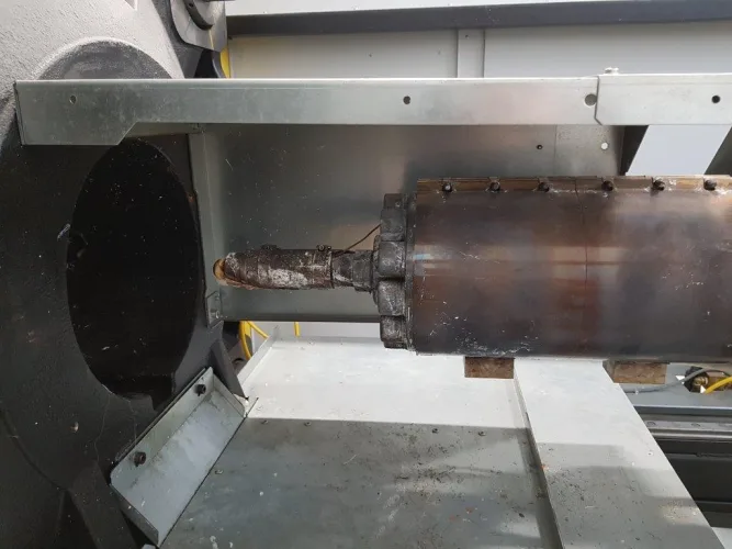 Photo #11 of 2009 330-TON CINCINNATI ROBOSHOT MDL: S2000I ELECTRIC INJECTION MOLDER & 2008 330-TON CINCINNATI ROBOSHOT MDL: S2000I-330B ELECTRIC INJECTION MOLDER
