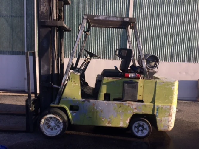 Photo #36 of FABRICATION & METALWORKING MACHINERY SALE - OVER 150 MACHINES! AIR COMPRESSORS/DRYERS/DUST COLLECTORS, ANGLE PLATES, ANGLE ROLL, BALANCING MACHINE, BEADER/CRIMPER, BEVELING MACHINE, BLAST CLEANING, BORING MILL, CENTERING MACHINES, CHIP WRINGER, COMPACTOR,