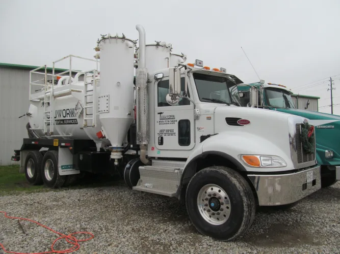 Photo #3 of LATE MODEL HYDRO EXCAVATION TRUCKS, ROLL-OFF TRUCKS & CONTAINERS, TRACTORS, RAILERS, PICKUP TRUCKS, BOATS, NITROGEN GENERATION TRAILER, FLUSH-BY RIG TRUCK, GANTRY CRANES & MORE! EQUIPMENT AS NEW AS 2017 - ACCUWORX ENVIRONMENTAL SERVICES