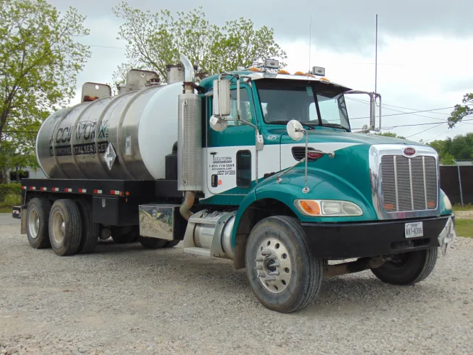 Photo #17 of LATE MODEL HYDRO EXCAVATION TRUCKS, ROLL-OFF TRUCKS & CONTAINERS, TRACTORS, RAILERS, PICKUP TRUCKS, BOATS, NITROGEN GENERATION TRAILER, FLUSH-BY RIG TRUCK, GANTRY CRANES & MORE! EQUIPMENT AS NEW AS 2017 - ACCUWORX ENVIRONMENTAL SERVICES