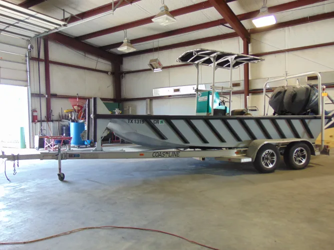 Photo #38 of LATE MODEL HYDRO EXCAVATION TRUCKS, ROLL-OFF TRUCKS & CONTAINERS, TRACTORS, RAILERS, PICKUP TRUCKS, BOATS, NITROGEN GENERATION TRAILER, FLUSH-BY RIG TRUCK, GANTRY CRANES & MORE! EQUIPMENT AS NEW AS 2017 - ACCUWORX ENVIRONMENTAL SERVICES