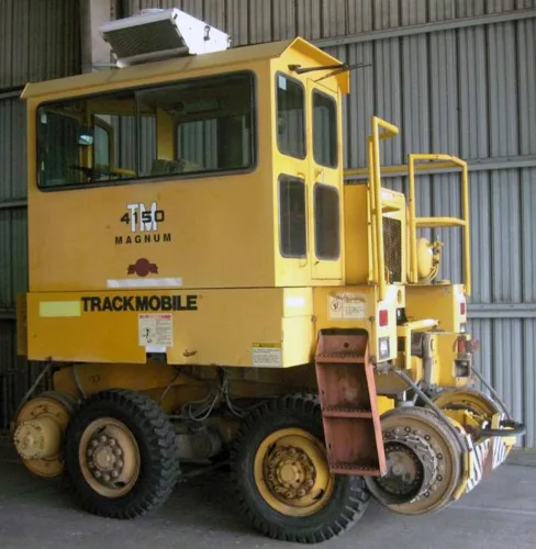 Photo #40 of LATE MODEL HYDRO EXCAVATION TRUCKS, ROLL-OFF TRUCKS & CONTAINERS, TRACTORS, RAILERS, PICKUP TRUCKS, BOATS, NITROGEN GENERATION TRAILER, FLUSH-BY RIG TRUCK, GANTRY CRANES & MORE! EQUIPMENT AS NEW AS 2017 - ACCUWORX ENVIRONMENTAL SERVICES