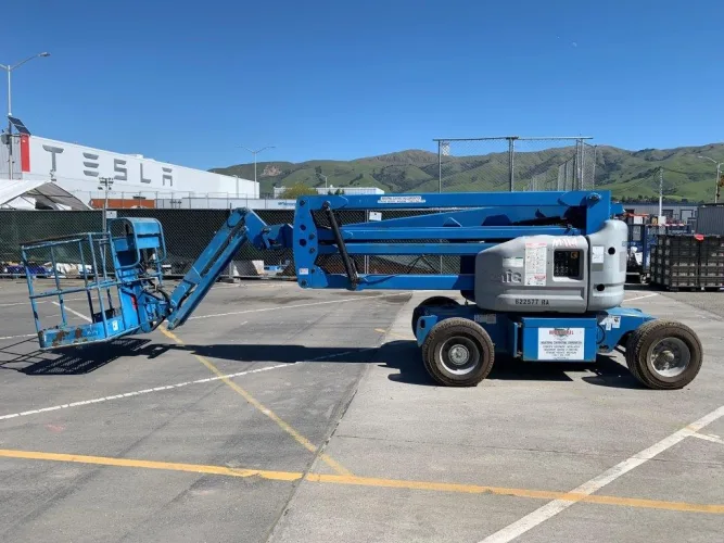 Photo #33 of ITEMS SURPLUS TO THE ONGOING OPERATIONS OF INTERNATIONAL INDUSTRIAL CONTRACTING, AN EXCEPTIONALLY MAINTAINED FLEET OF RIGGING EQUIPMENT - IICC