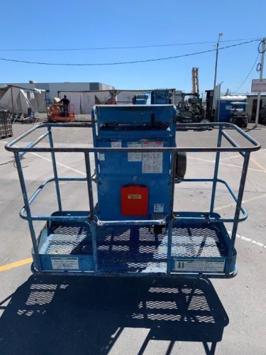 Photo #38 of ITEMS SURPLUS TO THE ONGOING OPERATIONS OF INTERNATIONAL INDUSTRIAL CONTRACTING, AN EXCEPTIONALLY MAINTAINED FLEET OF RIGGING EQUIPMENT - IICC