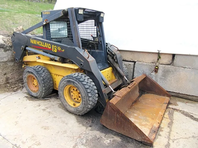 Photo #1 of EQUIPMENT AVAILABLE FROM A COMMERCIAL & RESIDENTIAL LANDSCAPE DESIGN & CONSTRUCTION COMPANY, INCLUDING: (10) FORD, INTERNATIONAL, PETERBILT & FREIGHTLINER DUMP TRUCKS, (7) NEW HOLLAND, BOBCAT & CASE SKID STEERS, HARLO H300C TRACTOR, (7) FORD PICK UP