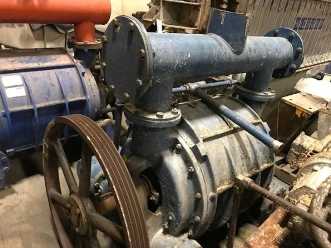 Photo #45 of PAPER EQUIPMENT AUCTION, FEATURING: FKC SINGLE & TWIN SCREW PRESS, KROFTA CLARIFIER, ANDRITZ WET LAP LINE, CALENDAR STACKS, VACUUM PUMPS, SCREENS, ROLL SPLITTER, FORK TRUCKS & ROLL CLAMP TRUCKS, CRANES, BANDSAWS, KNIFE GRINDERS, CYLINDRICAL GRINDERS,