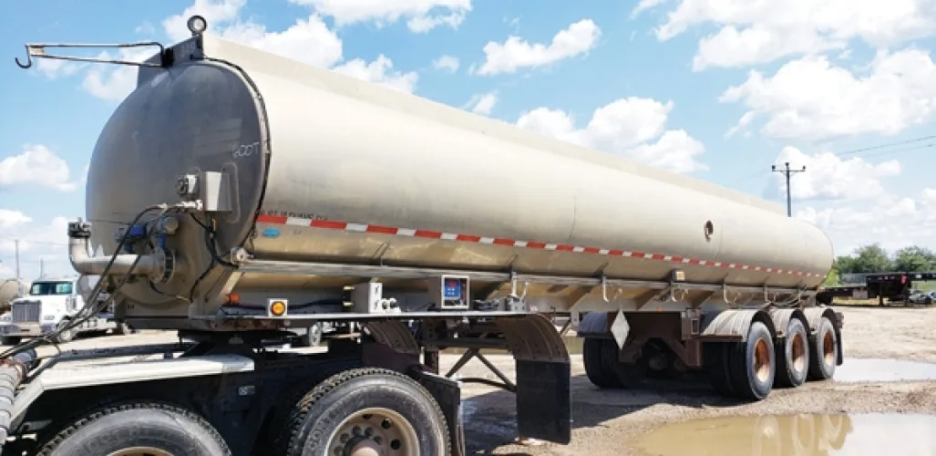 Photo #14 of LATE MODEL OILFIELD SERVICES FLEET FEATURING SEMI/VAC UNITS, PRESSURE TRUCKS, FLUSH-BY TRUCKS & VACUUM TRAILERS - MAJOR OILFIELD SERVICES CONTRACTOR ASSETS
