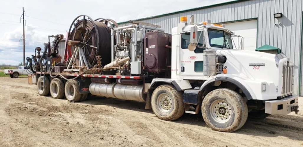 Photo #19 of LATE MODEL OILFIELD SERVICES FLEET FEATURING SEMI/VAC UNITS, PRESSURE TRUCKS, FLUSH-BY TRUCKS & VACUUM TRAILERS - MAJOR OILFIELD SERVICES CONTRACTOR ASSETS