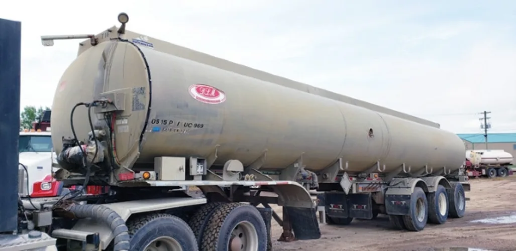 Photo #21 of LATE MODEL OILFIELD SERVICES FLEET FEATURING SEMI/VAC UNITS, PRESSURE TRUCKS, FLUSH-BY TRUCKS & VACUUM TRAILERS - MAJOR OILFIELD SERVICES CONTRACTOR ASSETS