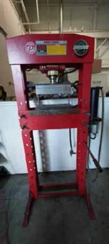 Photo #21 of SURPLUS ASSETS OF THE CONTINUING OPERATIONS OF LINEAR AMS, A PREMIER MOLD MACHINE SHOP