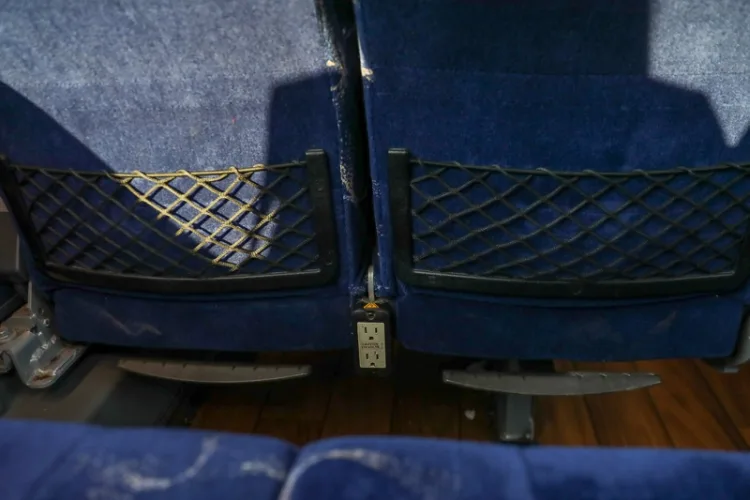 Photo #15 of 2013 PREVOST H3-45 CHARTER BUS - SURPLUS TO THE ONGOING OPERATION OF LASSEN TOURS