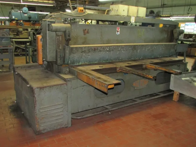 Photo #9 of COMPLETE FABRICATION & MACHINE SHOP, THOUSANDS OF DOLLARS' WORTH OF INVENTORY/SPARE PARTS/NEW COMPLETE MARINE AIR CONDITIONERS & ALL RELATED SPARES, NEW CHILLERS, AIR HANDLERS, CONTROL PANELS & ACCESSORIES, PUMPS, THERMOSTATS, COILS & MORE - FORMER