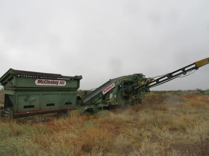 Photo #10 of McCLOSKEY VIBRATORY SCREENERS, CAT EXCAVATORS, CAT LOADERS, TRAILERS & MORE - MAVERICK AGGREGATES