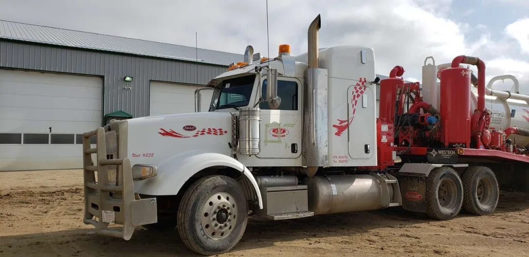Photo #3 of SECOND IN A SERIES OF DLM OILFIELD SALES - MULTIMILLION-DOLLAR, MULTI-LOCATION AUCTION, INCLUDING: ROLLING STOCK, CONSTRUCTION, OILFIELD, GAS & ENERGY EQUIPMENT
