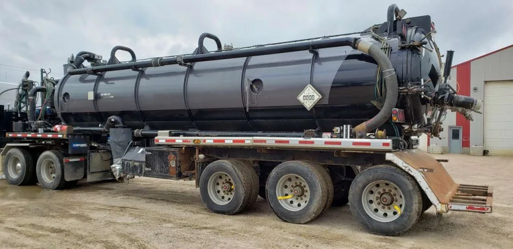 Photo #33 of SECOND IN A SERIES OF DLM OILFIELD SALES - MULTIMILLION-DOLLAR, MULTI-LOCATION AUCTION, INCLUDING: ROLLING STOCK, CONSTRUCTION, OILFIELD, GAS & ENERGY EQUIPMENT
