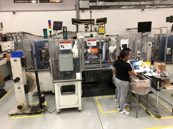 Photo #19 of 2-DAY AUCTION - DAY #1 | PANCON CORPORATION - TEMECULA, CA (PLASTIC INJECTION MOLDING) - ENGEL VERTICAL ROTARY INJECTION MOLDERS CONFIGURED AS PRODUCTION CELLS, HORIZONTAL INJECTION MOLDERS, HOPPERS, DRYERS, TEMPERATURE CONTROLLERS, GRANULATORS &