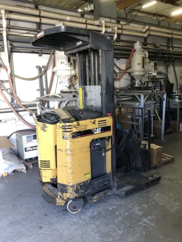 Photo #57 of 2-DAY AUCTION - DAY #1 | PANCON CORPORATION - TEMECULA, CA (PLASTIC INJECTION MOLDING) - ENGEL VERTICAL ROTARY INJECTION MOLDERS CONFIGURED AS PRODUCTION CELLS, HORIZONTAL INJECTION MOLDERS, HOPPERS, DRYERS, TEMPERATURE CONTROLLERS, GRANULATORS &