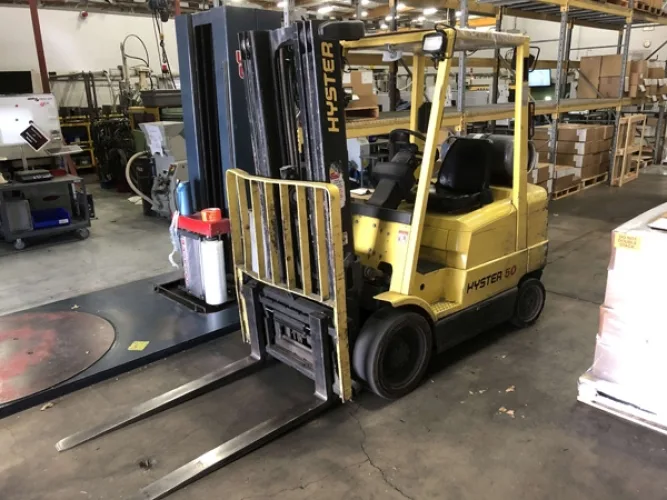 Photo #58 of 2-DAY AUCTION - DAY #1 | PANCON CORPORATION - TEMECULA, CA (PLASTIC INJECTION MOLDING) - ENGEL VERTICAL ROTARY INJECTION MOLDERS CONFIGURED AS PRODUCTION CELLS, HORIZONTAL INJECTION MOLDERS, HOPPERS, DRYERS, TEMPERATURE CONTROLLERS, GRANULATORS &
