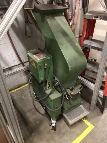 Photo #68 of 2-DAY AUCTION - DAY #1 | PANCON CORPORATION - TEMECULA, CA (PLASTIC INJECTION MOLDING) - ENGEL VERTICAL ROTARY INJECTION MOLDERS CONFIGURED AS PRODUCTION CELLS, HORIZONTAL INJECTION MOLDERS, HOPPERS, DRYERS, TEMPERATURE CONTROLLERS, GRANULATORS &
