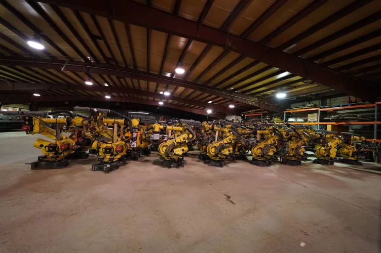 Photo #2 of SHORT NOTICE SALE - SURPLUS FANUC ROBOTS