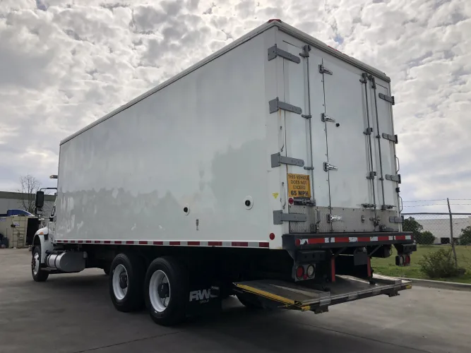 Photo #12 of (250+) 2018 INTERNATIONAL 4400 SBA 6X4 REFRIGERATED BOX TRUCKS, MAXON 4400 LB ALUMINUM PLATFORM W/ LED, 24' JOHNSON COLD PLATE BOX - THERMO KING REF, MILES LOW AS 8K, REPLACEMENT COST ON THESE UNITS - $140,000, OVER $87,500 IN EXTRA EQUIPMENT, EXCELLENT