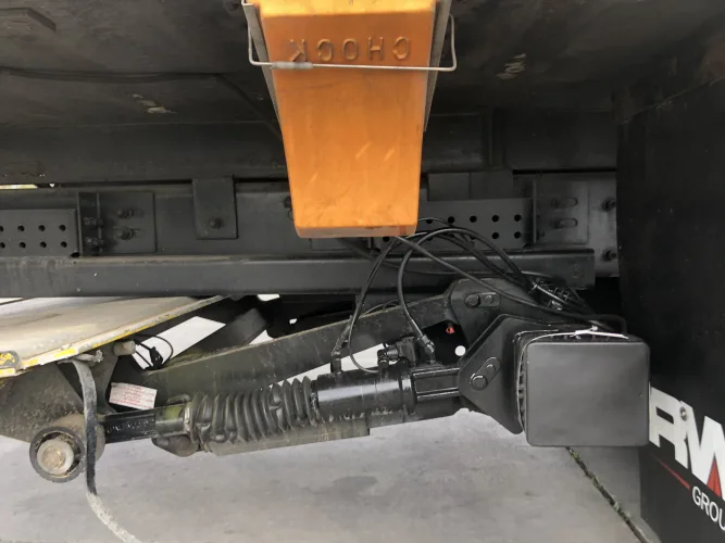 Photo #16 of (250+) 2018 INTERNATIONAL 4400 SBA 6X4 REFRIGERATED BOX TRUCKS, MAXON 4400 LB ALUMINUM PLATFORM W/ LED, 24' JOHNSON COLD PLATE BOX - THERMO KING REF, MILES LOW AS 8K, REPLACEMENT COST ON THESE UNITS - $140,000, OVER $87,500 IN EXTRA EQUIPMENT, EXCELLENT