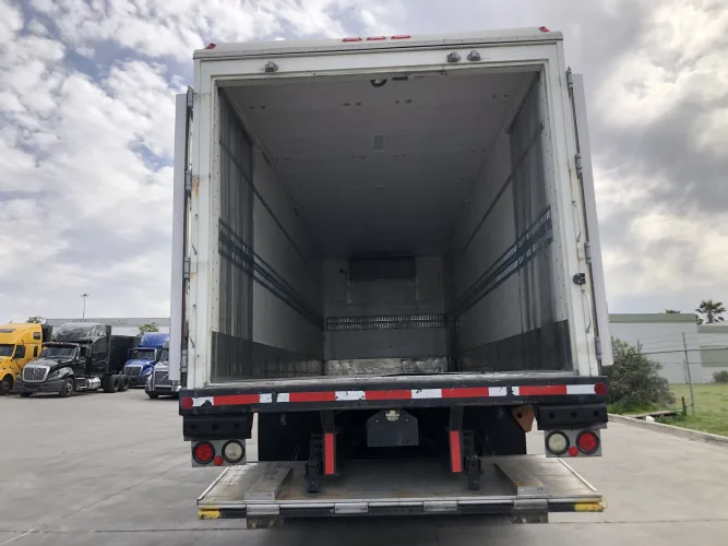 Photo #42 of (250+) 2018 INTERNATIONAL 4400 SBA 6X4 REFRIGERATED BOX TRUCKS, MAXON 4400 LB ALUMINUM PLATFORM W/ LED, 24' JOHNSON COLD PLATE BOX - THERMO KING REF, MILES LOW AS 8K, REPLACEMENT COST ON THESE UNITS - $140,000, OVER $87,500 IN EXTRA EQUIPMENT, EXCELLENT