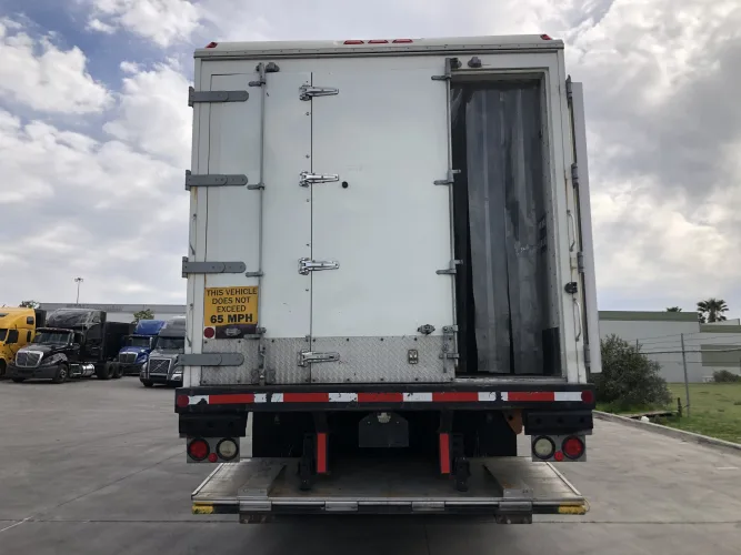 Photo #48 of (250+) 2018 INTERNATIONAL 4400 SBA 6X4 REFRIGERATED BOX TRUCKS, MAXON 4400 LB ALUMINUM PLATFORM W/ LED, 24' JOHNSON COLD PLATE BOX - THERMO KING REF, MILES LOW AS 8K, REPLACEMENT COST ON THESE UNITS - $140,000, OVER $87,500 IN EXTRA EQUIPMENT, EXCELLENT