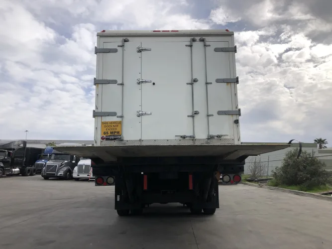 Photo #49 of (250+) 2018 INTERNATIONAL 4400 SBA 6X4 REFRIGERATED BOX TRUCKS, MAXON 4400 LB ALUMINUM PLATFORM W/ LED, 24' JOHNSON COLD PLATE BOX - THERMO KING REF, MILES LOW AS 8K, REPLACEMENT COST ON THESE UNITS - $140,000, OVER $87,500 IN EXTRA EQUIPMENT, EXCELLENT