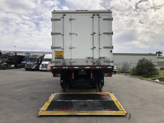 Photo #52 of (250+) 2018 INTERNATIONAL 4400 SBA 6X4 REFRIGERATED BOX TRUCKS, MAXON 4400 LB ALUMINUM PLATFORM W/ LED, 24' JOHNSON COLD PLATE BOX - THERMO KING REF, MILES LOW AS 8K, REPLACEMENT COST ON THESE UNITS - $140,000, OVER $87,500 IN EXTRA EQUIPMENT, EXCELLENT