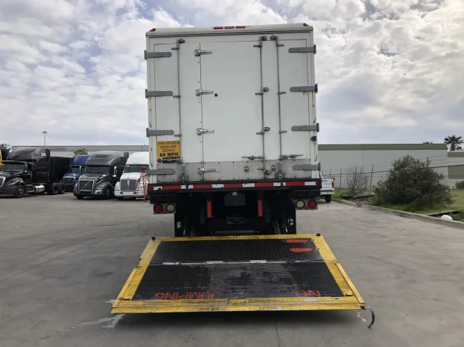 Photo #55 of (250+) 2018 INTERNATIONAL 4400 SBA 6X4 REFRIGERATED BOX TRUCKS, MAXON 4400 LB ALUMINUM PLATFORM W/ LED, 24' JOHNSON COLD PLATE BOX - THERMO KING REF, MILES LOW AS 8K, REPLACEMENT COST ON THESE UNITS - $140,000, OVER $87,500 IN EXTRA EQUIPMENT, EXCELLENT