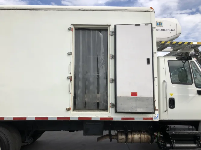 Photo #64 of (250+) 2018 INTERNATIONAL 4400 SBA 6X4 REFRIGERATED BOX TRUCKS, MAXON 4400 LB ALUMINUM PLATFORM W/ LED, 24' JOHNSON COLD PLATE BOX - THERMO KING REF, MILES LOW AS 8K, REPLACEMENT COST ON THESE UNITS - $140,000, OVER $87,500 IN EXTRA EQUIPMENT, EXCELLENT