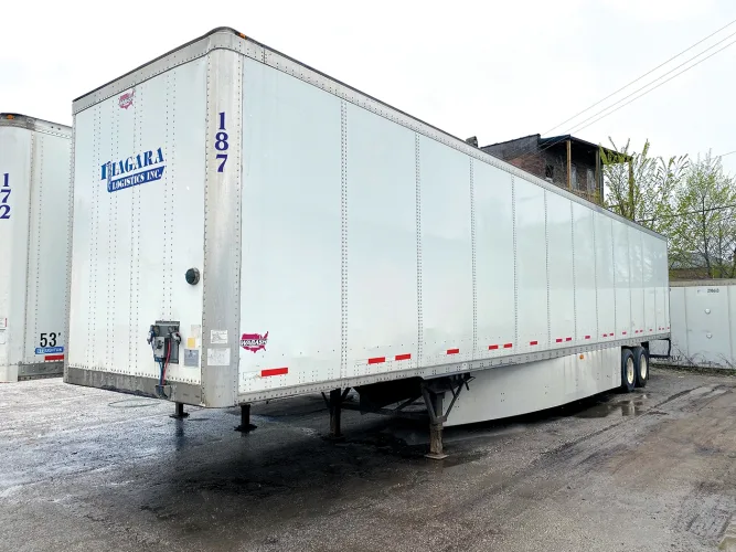 Photo #10 of OVER 30 INTERNATIONAL, FREIGHTLINER & KENWORTH TRACTORS AND 75 WABASH AND STOUGHTON 53' TRAILERS - NIAGARA LOGISTICS INC.