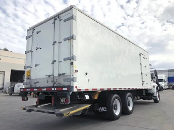 Photo #5 of (100+) 2018 INTERNATIONAL 4400 SBA 6X4 REFRIGERATED BOX TRUCKS & (10) 2018 INTERNATIONAL 4400 SBA 6X4 CAB & CHASSIS, MAXON 4400 LB ALUMINUM PLATFORM W/ LED, 24' JOHNSON COLD PLATE BOX - THERMO KING REF, MILES LOW AS 8K, REPLACEMENT COST ON THESE UNITS -
