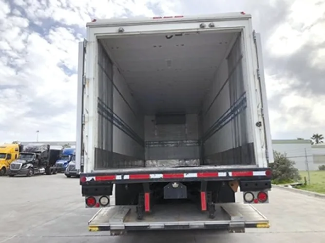 Photo #6 of (100+) 2018 INTERNATIONAL 4400 SBA 6X4 REFRIGERATED BOX TRUCKS & (10) 2018 INTERNATIONAL 4400 SBA 6X4 CAB & CHASSIS, MAXON 4400 LB ALUMINUM PLATFORM W/ LED, 24' JOHNSON COLD PLATE BOX - THERMO KING REF, MILES LOW AS 8K, REPLACEMENT COST ON THESE UNITS -