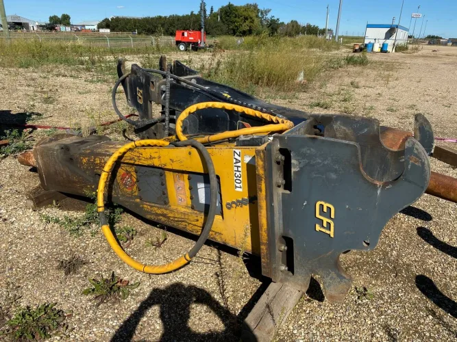 Photo #7 of LATE MODEL CONSTRUCTION EQUIPMENT - VOICE CONSTRUCTION