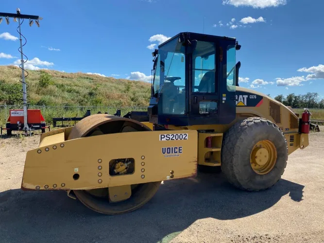 Photo #20 of LATE MODEL CONSTRUCTION EQUIPMENT - VOICE CONSTRUCTION