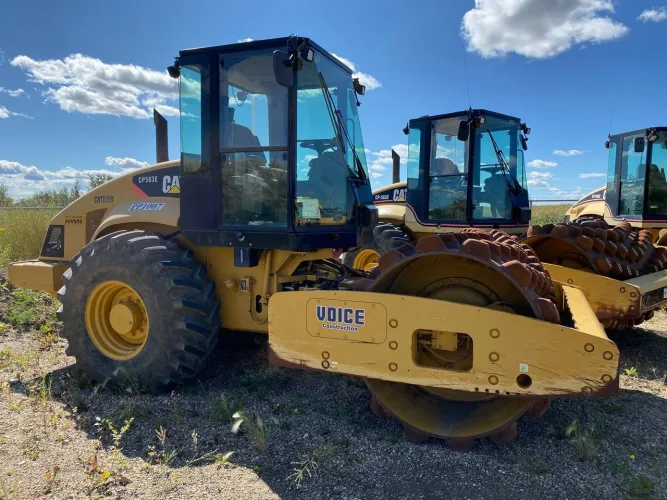 Photo #31 of LATE MODEL CONSTRUCTION EQUIPMENT - VOICE CONSTRUCTION