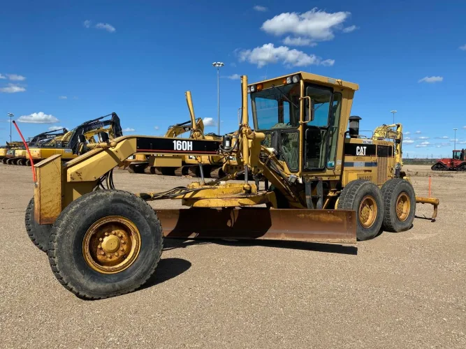 Photo #35 of LATE MODEL CONSTRUCTION EQUIPMENT - VOICE CONSTRUCTION