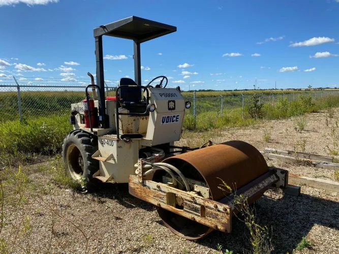 Photo #36 of LATE MODEL CONSTRUCTION EQUIPMENT - VOICE CONSTRUCTION